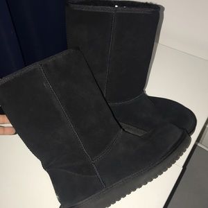 UGGS - like new